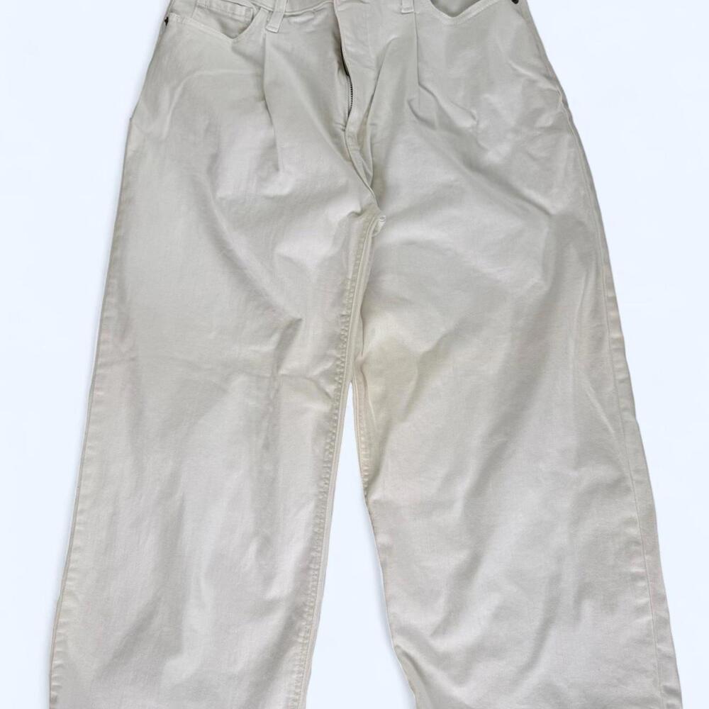 Banana Republic Size 27/4; Banana Republic Wide Leg Cropped White Jeans - Picture 4 of 6